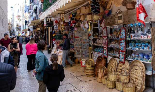 Puglia,  boom di turisti: ma perch prima qui non veniva nessuno?